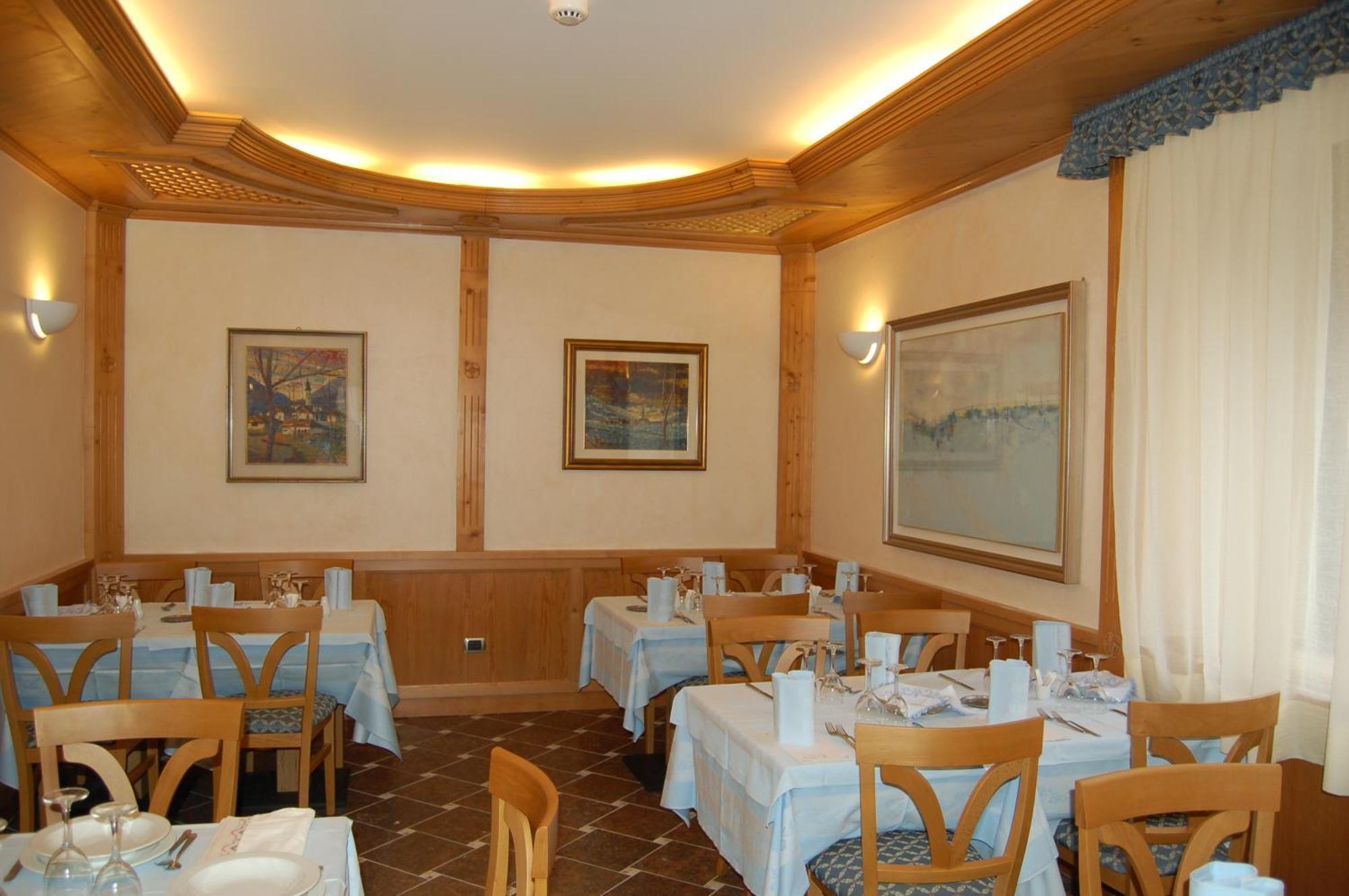Hotel Wanda Pinzolo Luaran gambar